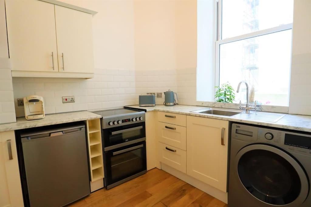 Seagulls Nest- Stylish 1 Bed Seafront Apartment Hastings Ngoại thất bức ảnh
